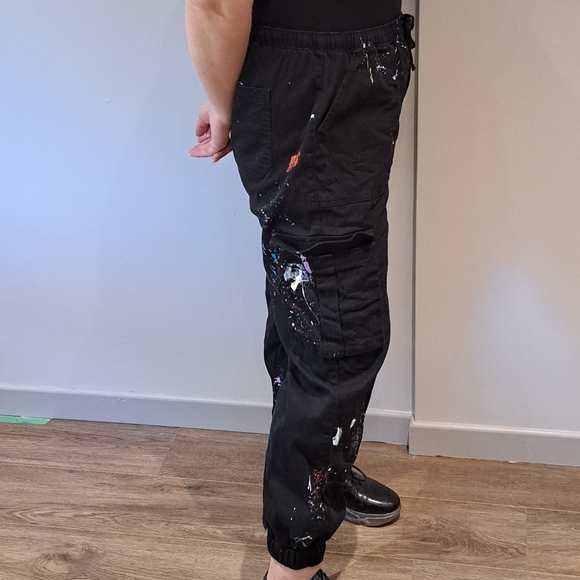 Painted Jogger - Picture 4 of 8